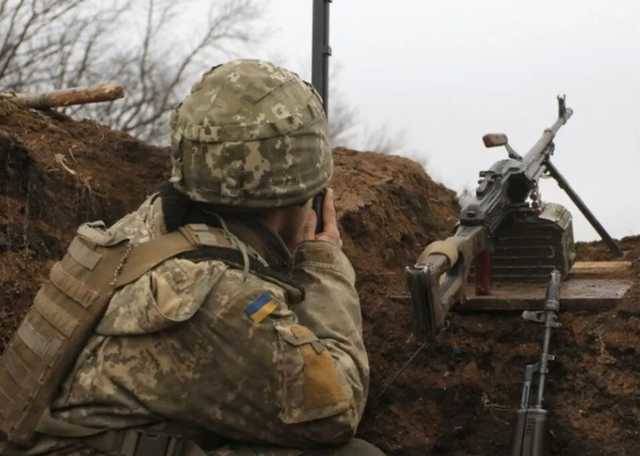 Российские наемники на Донбассе обстреляли позиции ВСУ, погиб украинский защитник – штаб ООС