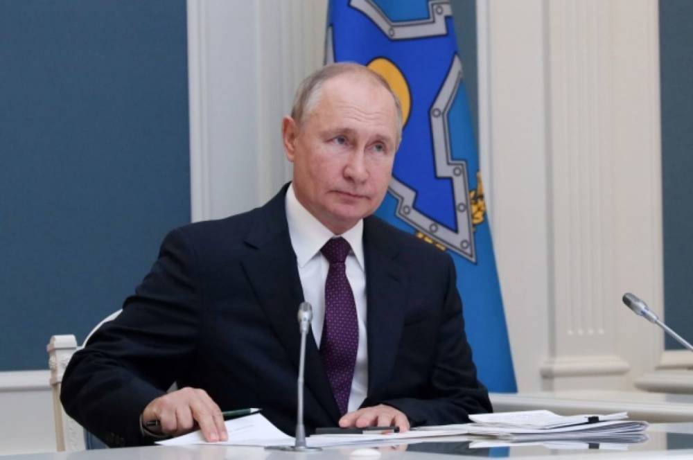 Путин призвал не допустить проникновения радикального исламизма в ОДКБ