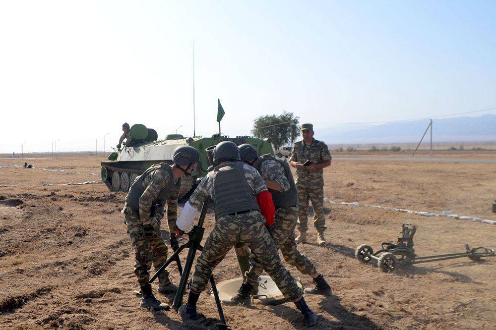 Азербайджанские военнослужащие готовятся к конкурсу «Мастера артиллерийского огня» (ФОТО)