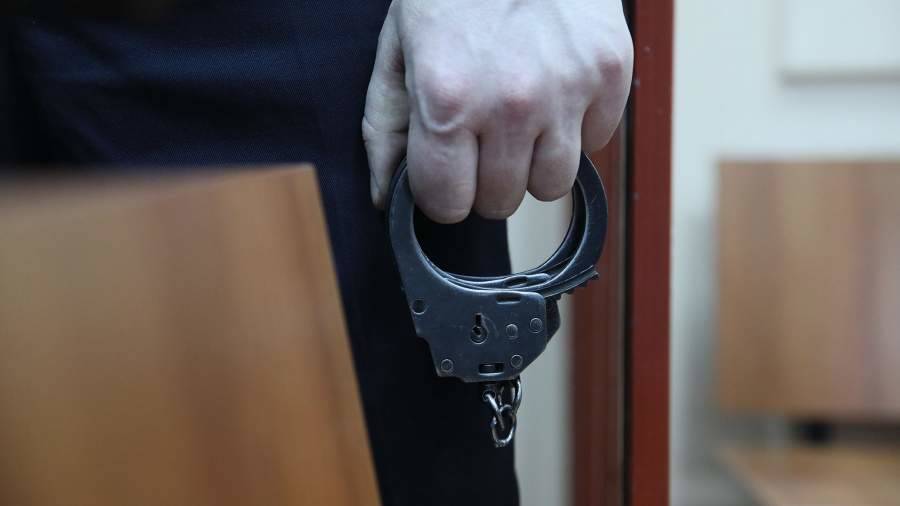 Суд в Москве отправил под домашний арест фигуранта дела о продаже детей