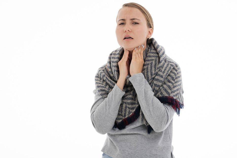 Российский врач рассказала о тяжелом течении коронавируса при болезнях щитовидной железы