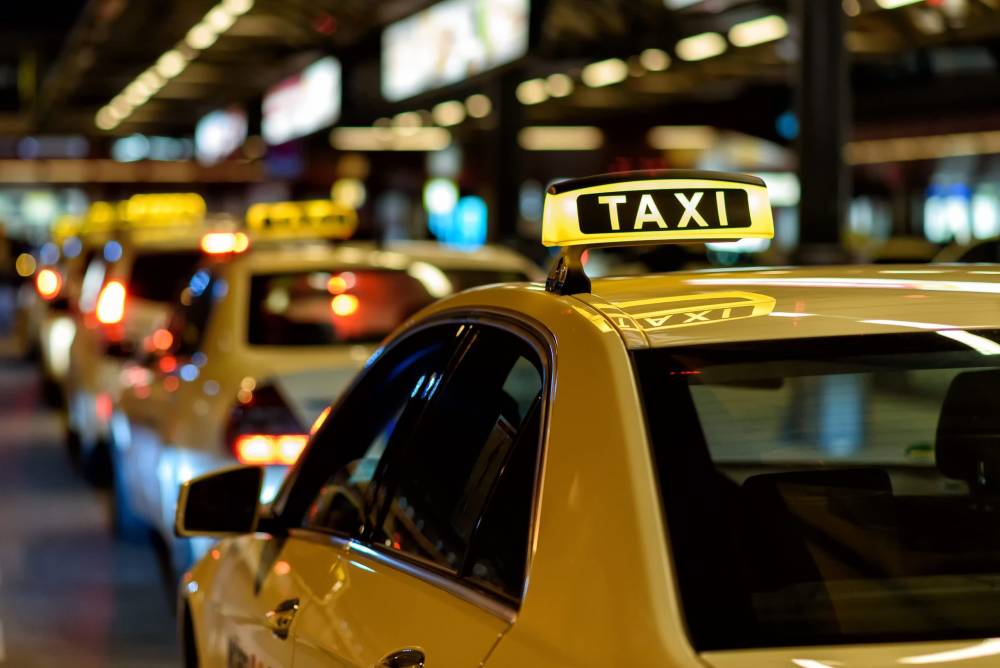 Таксисты Новосибирска отказываются везти пассажиров в отдаленные районы Пашино, Дивногорский и Обь
