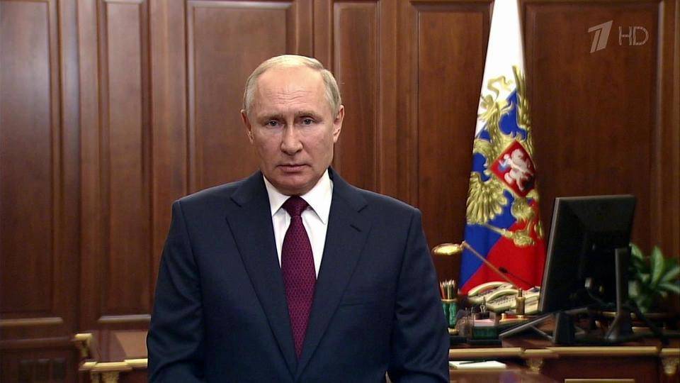 Владимир Путин подписал указ о единовременной денежной выплате в 10 тысяч рублей пенсионерам