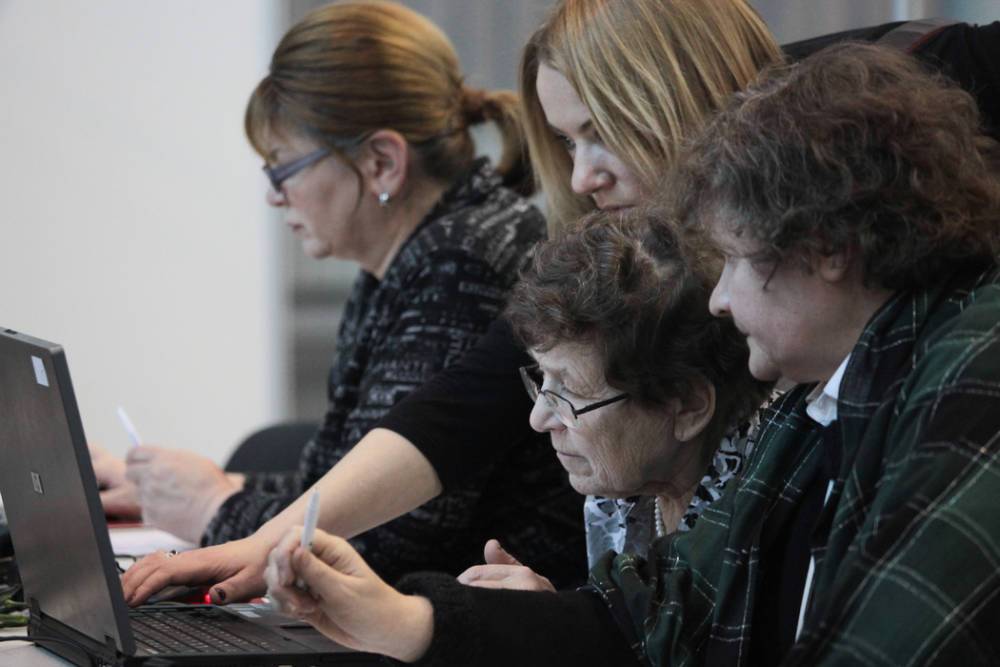 Петербуржцам доступны более 300 социально значимых электронных услуг