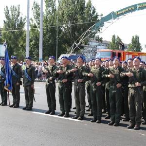 Фоторепортаж: в Запорожье прошел военный парад к 30-й годовщине независимости Украины