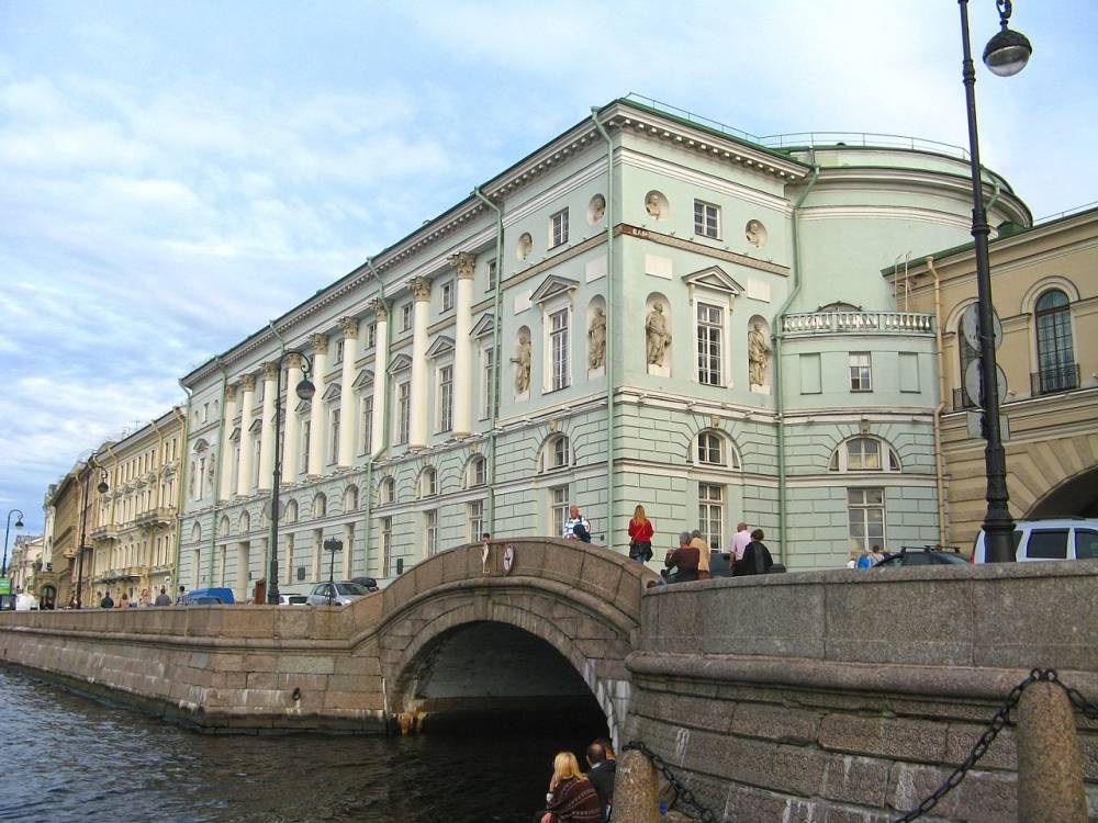 Петербург увеличит турпоток на 10-20 % благодаря проекту с Москвой