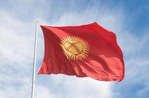 Глава Минобороны Киргизии: события в Афганистане внесли корректировки в безопасность Центральноазиатского региона
