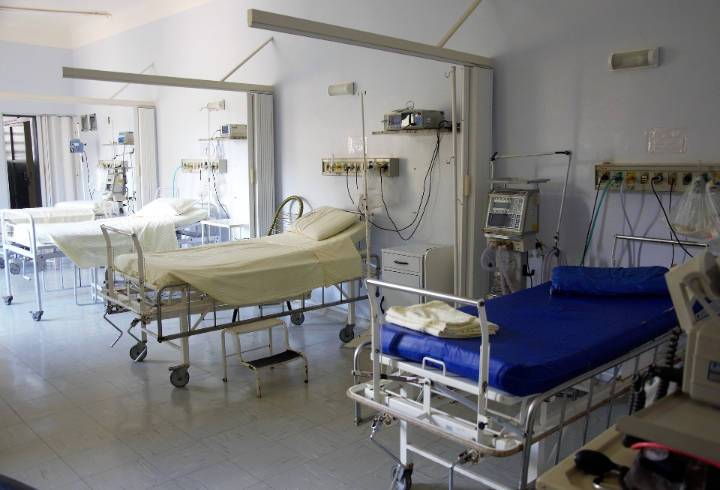 Две больницы Санкт-Петербурга вернутся к штатному режиму после работы с больными коронавирусом