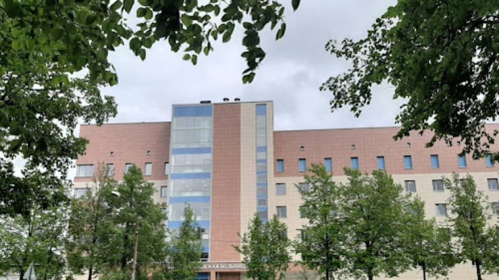 Две больницы Петербурга возобновили плановый прием пациентов после работы с COVID-19