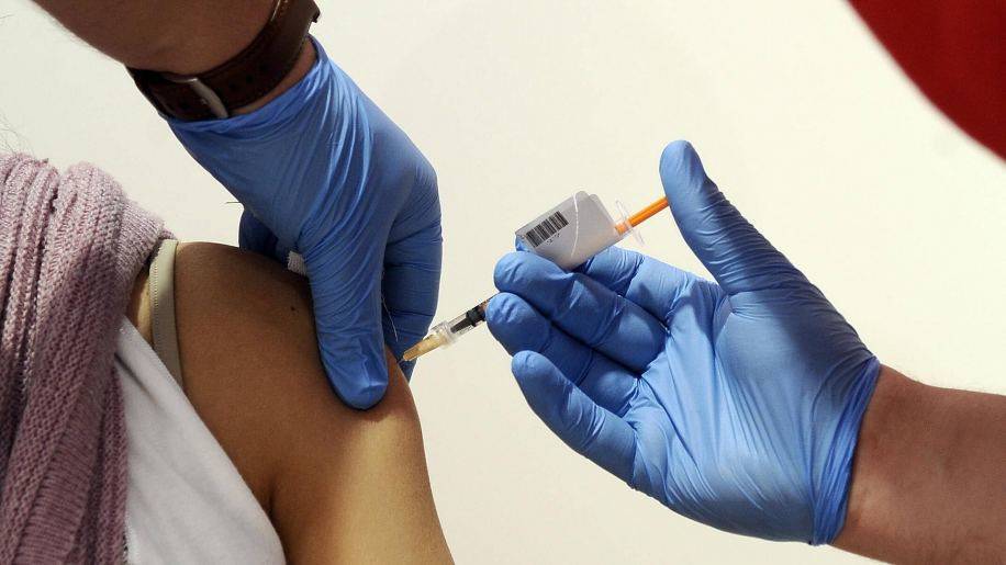 Иммунный статус не в счёт: Названы новые правила вакцинации от COVID