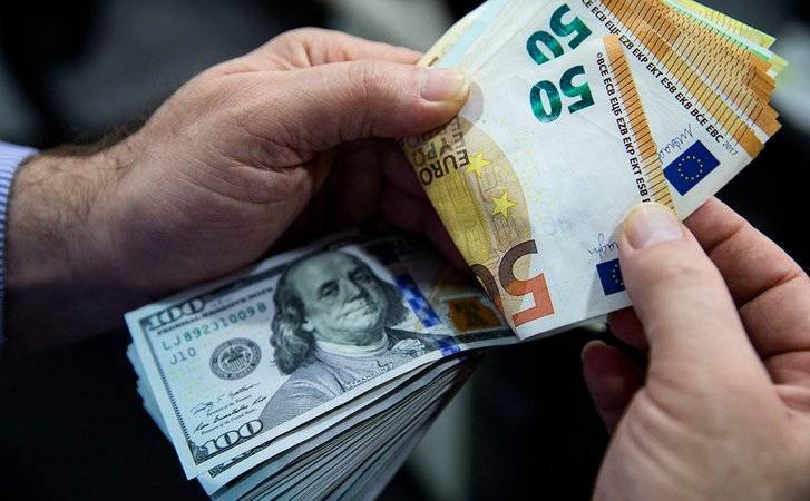 Международный рынок: Доллар дорожает к евро и иене