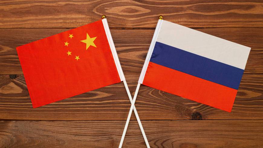 Лидеры России и Китая обсудили по телефону ситуацию в Афганистане