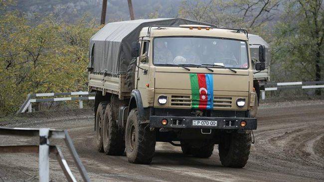 ВС Азербайджана продолжают блокировать автотрассу в армянском Сюнике