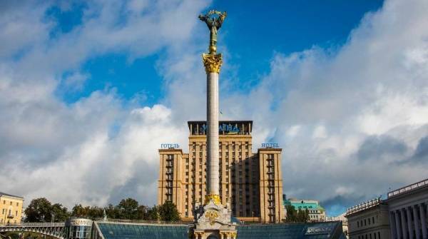Украина могла сохранить Крым без Севастополя: упущенные возможности Киева назвал эксперт