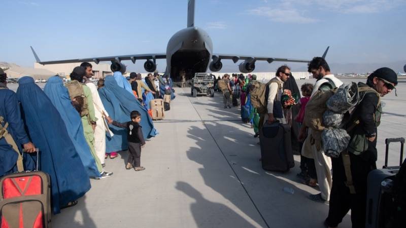 Великобритания предупредила об «очень достоверной» угрозе теракта в аэропорту Кабула