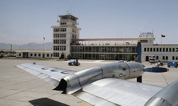 Власти Великобритании и США предупредили о возможном теракте в аэропорту Кабула