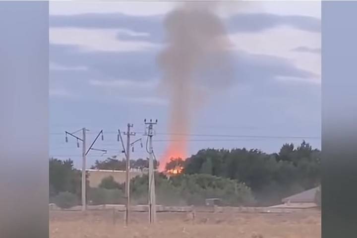 Четверо военных погибли в результате взрывов на складе с боеприпасами в Казахстане