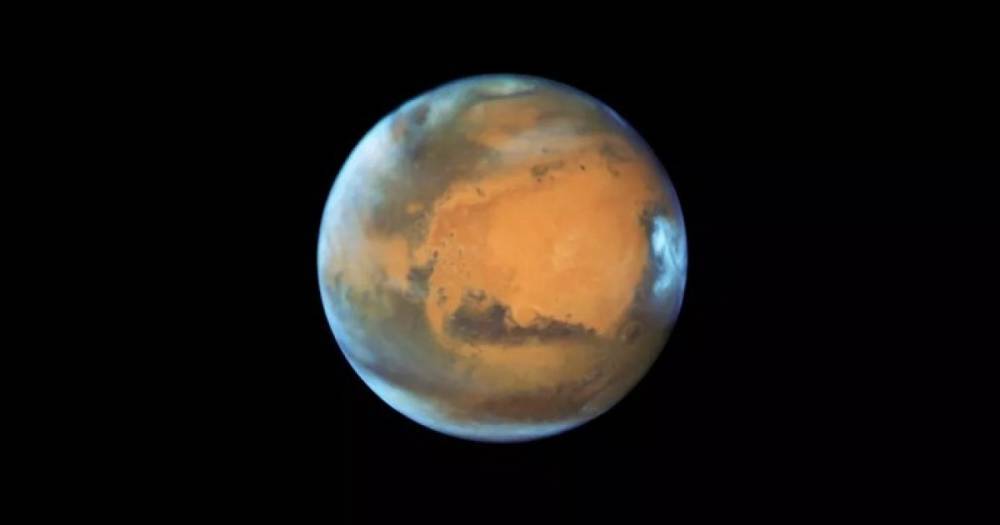 Когда Солнце "закипит". Ученые назвали лучшее время для полета человека на Марс
