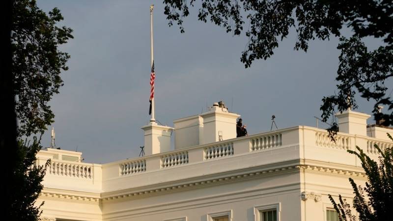В США приспустят флаги в память о военных, погибших при взрывах в Кабуле