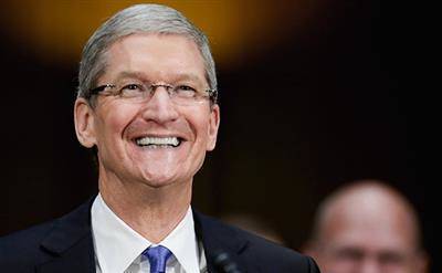 Тим Кук, 10 лет возглавляющий Apple, получил от неё акции на $750 млн