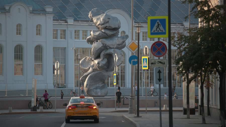 Скульптуру «Большая глина № 4» увезут из Москвы через девять месяцев