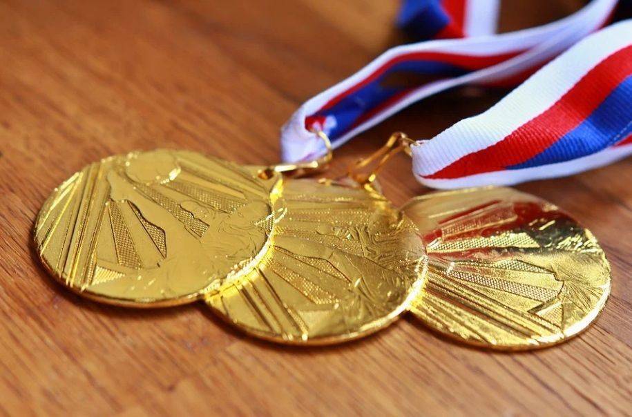 Россиянин Александр Яремчук завоевал золотую медаль Паралимпийских игр в беге на 1500 метров