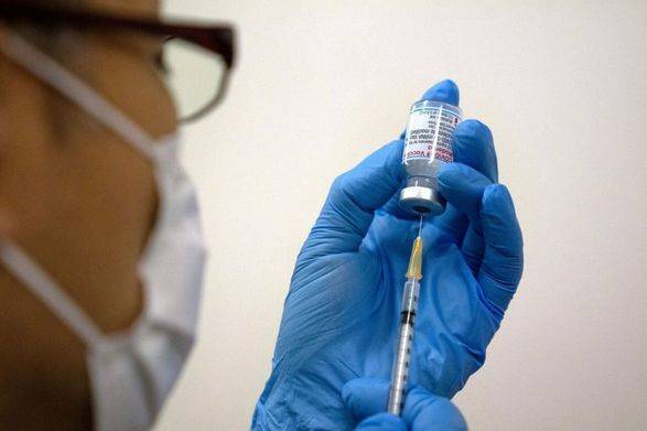 В Японии после вакцинации Moderna от COVID-19 умерли два человека