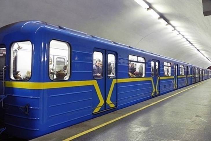 Сегодня в Киеве закроют три станции метро