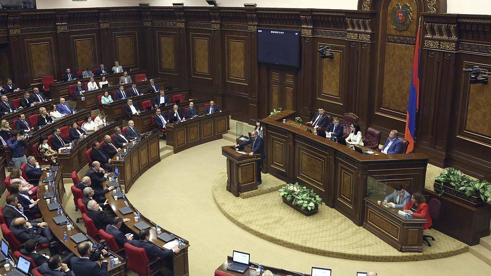 Драки в парламенте Армении