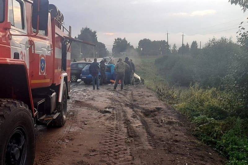 В Смоленской области - жесткое ДТП. Есть пострадавшие