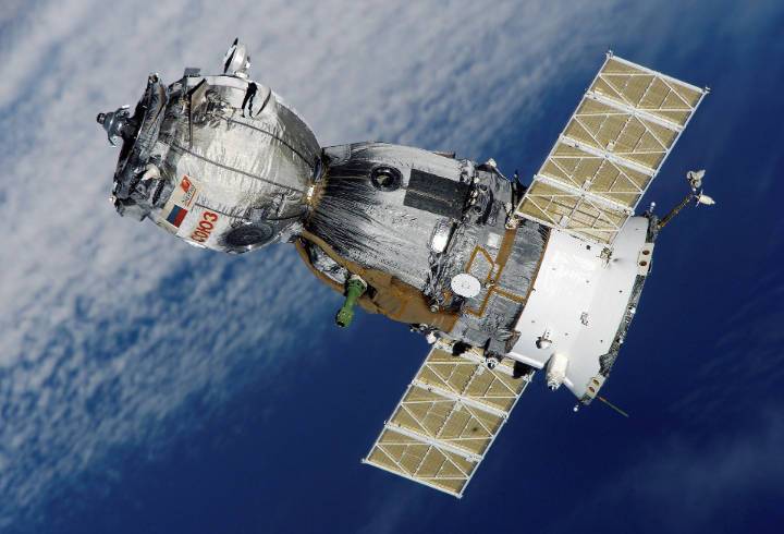 "Роскосмос" запустит 10 метеорологических спутников