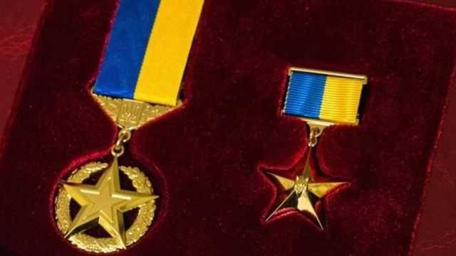 Зеленский присвоил звание Героя Украины (посмертно) погибшим в 2014 году воинам Горбенко и Гурняку