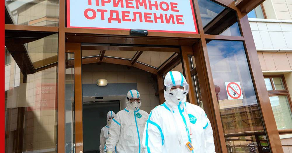 Коэффициент распространения коронавируса в Петербурге достиг максимума с конца осени