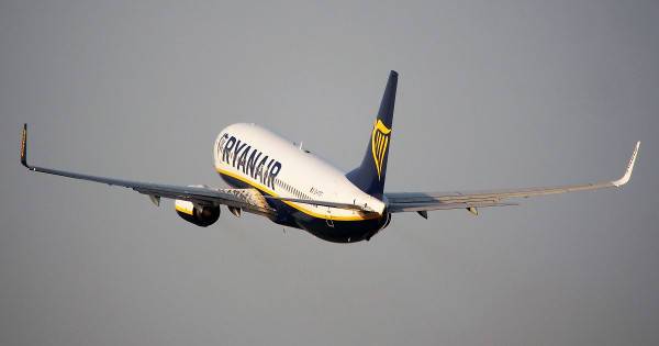 Літак Ryanair вчетверте вилетів без пасажирів із польського аеропорту