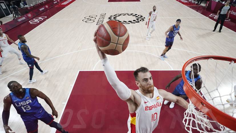 США победили Испанию и вышли в полуфинал мужского турнира по баскетболу на ОИ в Токио
