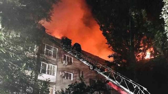 Пожар в многоэтажке в Запорожье: огонь потушили, жителей поселят в общежитии