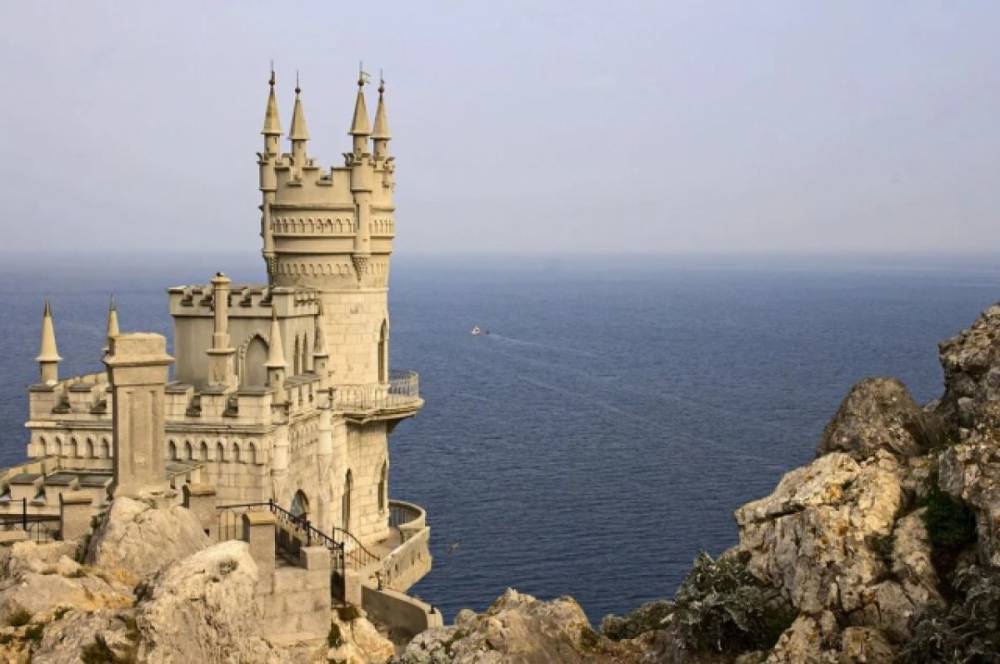 С начала года в Крыму побывали более пяти миллионов туристов