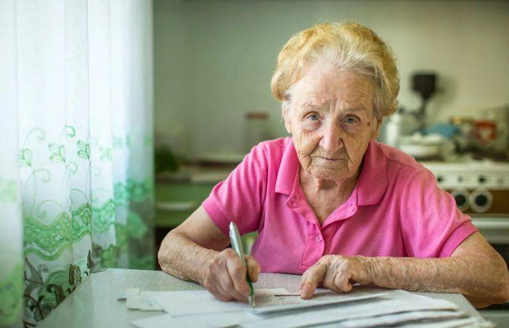 «Дожить до 80 лет»!: Депутат Госдумы обратился к пенсионерам