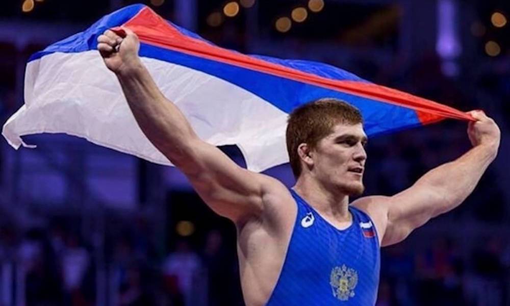 Россиянин Муса Евлоев завоевал золото Токио-2020 по греко-римской борьбе