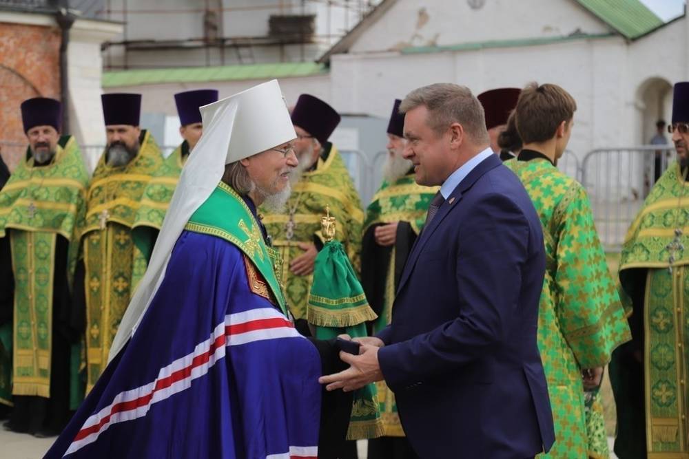 Губернатор Рязанской области поучаствовал во встрече мощей Александра Невского
