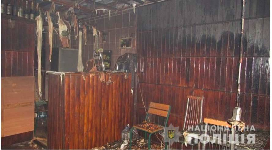 В Киеве мужчина сжег кафе из-за того, что не понравилось обслуживание