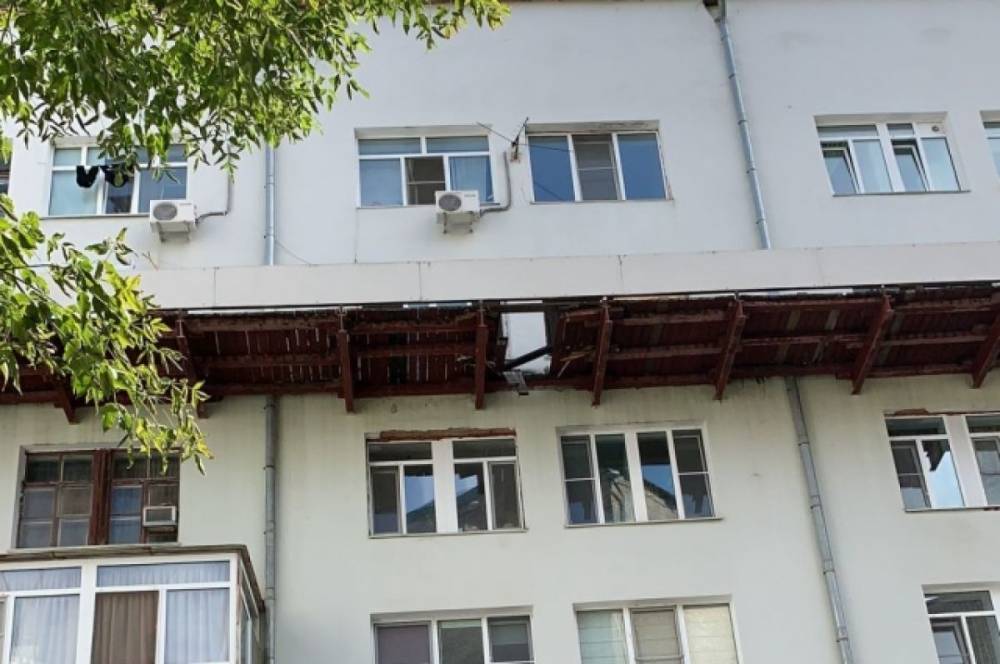 Стали известны подробности гибели хабаровчанина при обрушении балкона