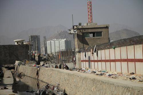 Посол РФ в Кабуле Жирнов заявил, что при эвакуации россиян из Афганистана понадобилась помощь талибов*