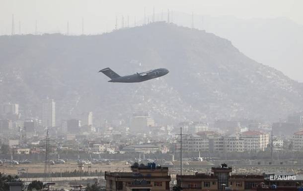 Аэропорт Кабула ракетами Катюша обстрелял ИГИЛ