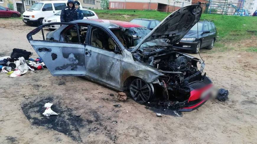 В Минском районе злоумышленники подожгли авто знакомого из-за личной неприязни