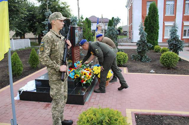 На Винничине открыли Стену памяти в честь погибших воинов | Новости и события Украины и мира, о политике, здоровье, спорте и интересных людях