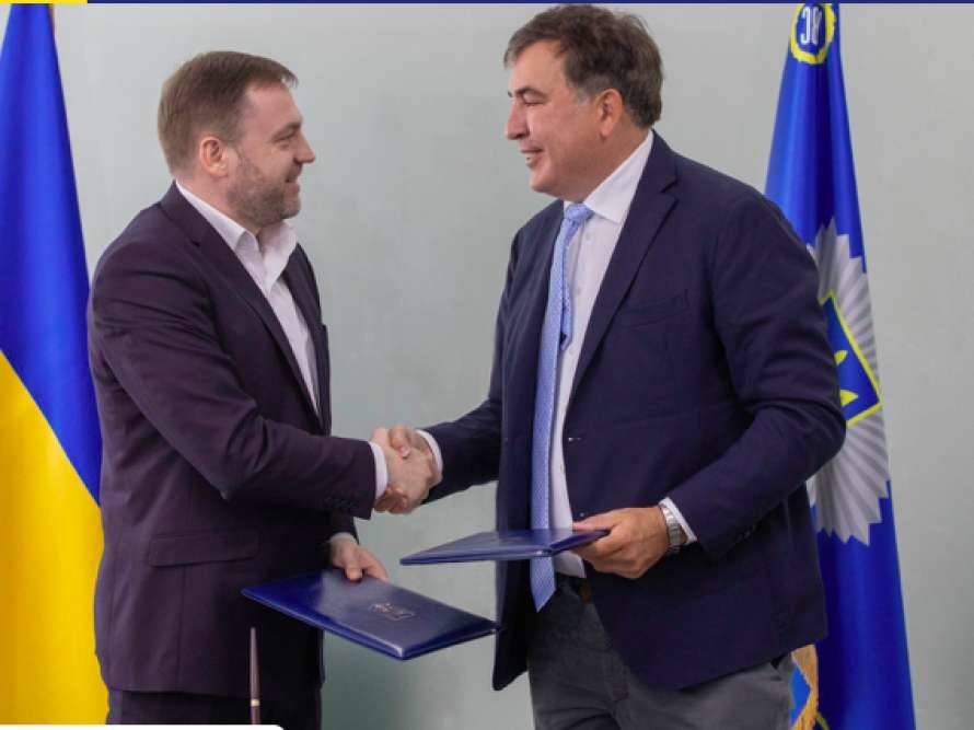 Глава МВД Монастырский подписал соглашение о сотрудничестве с Саакашвили
