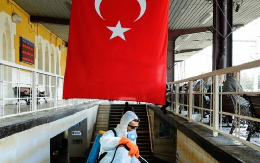 Турция вводит новые правила карантина: что нужно знать туристам