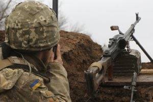 В зоне ООС погиб украинский военный, еще один ранен