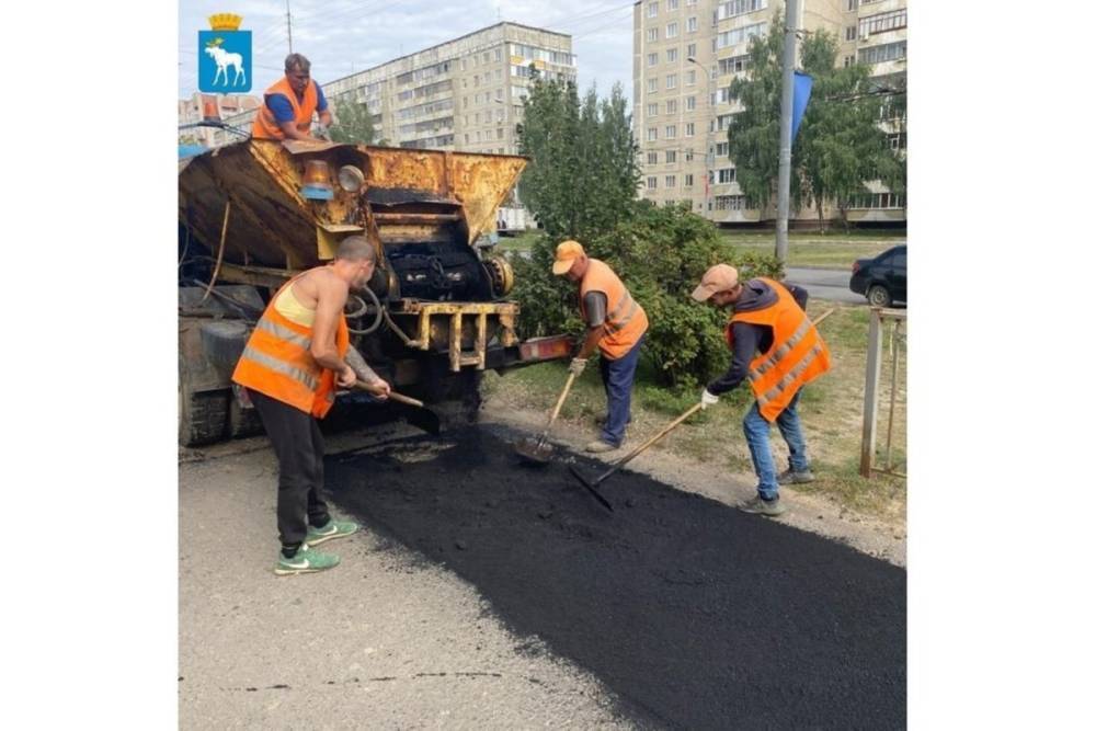 Начат ремонт тротуаров на улице Петрова Йошкар-Олы